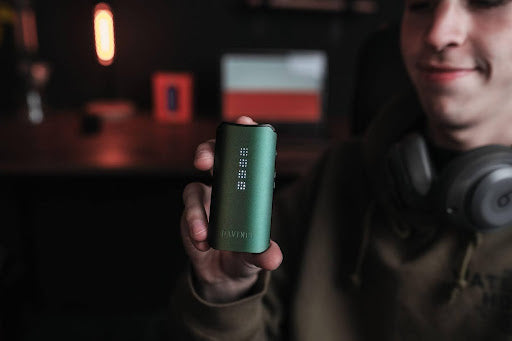 Puoi portare uno svapo su un aereo? - VapoShop Puoi portare uno svapo su un aereo? - VapoShop